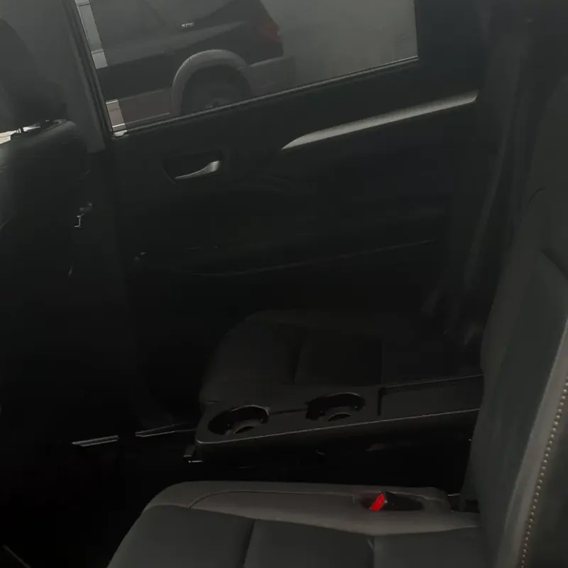 Thumbnail 8 of 2019 Toyota Highlander